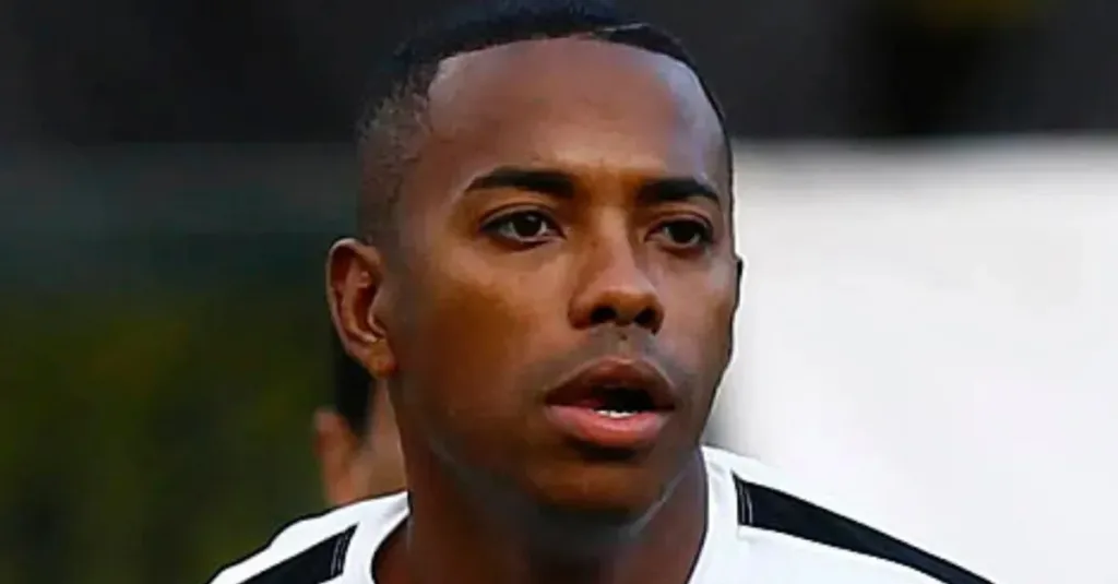 Robinho Afirma Ser Inocente e Diz Ter Provas Contra Condenação na Itália